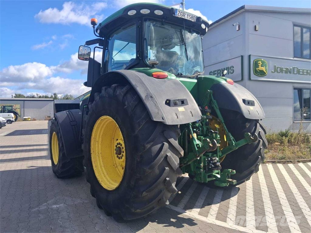 John Deere 7310R Трактори