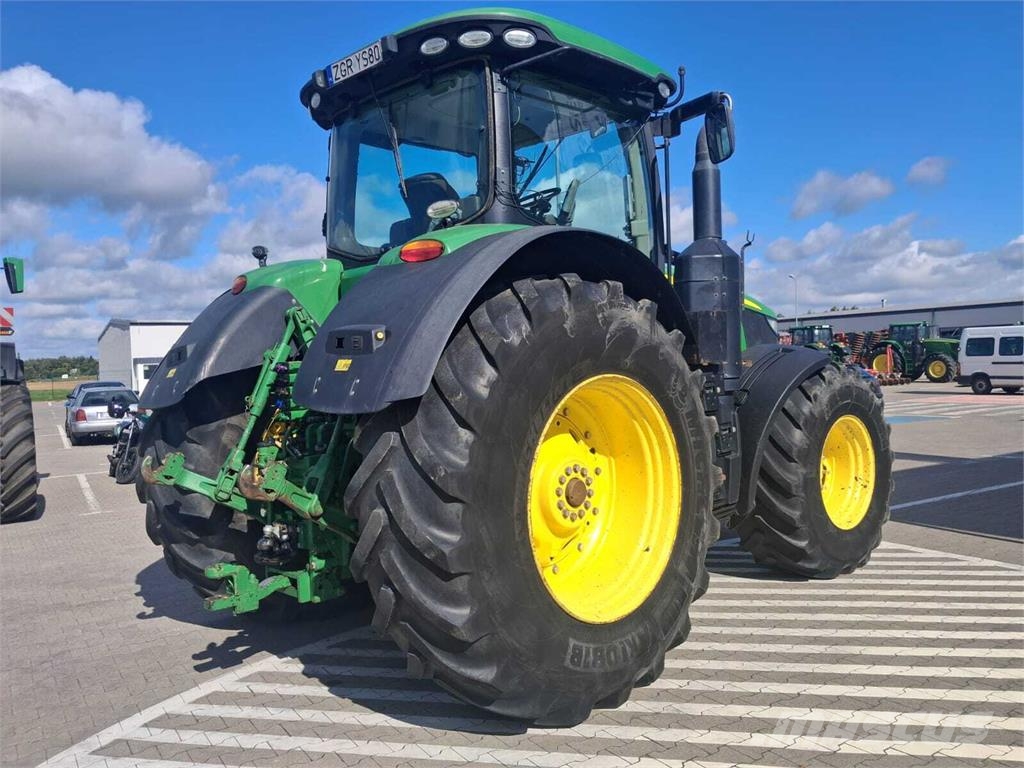 John Deere 7310R Трактори