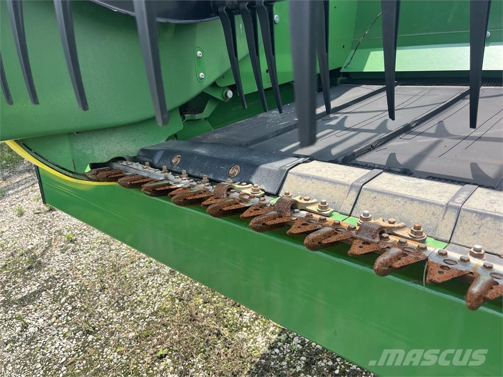 John Deere 745FD Combine harvester accessories