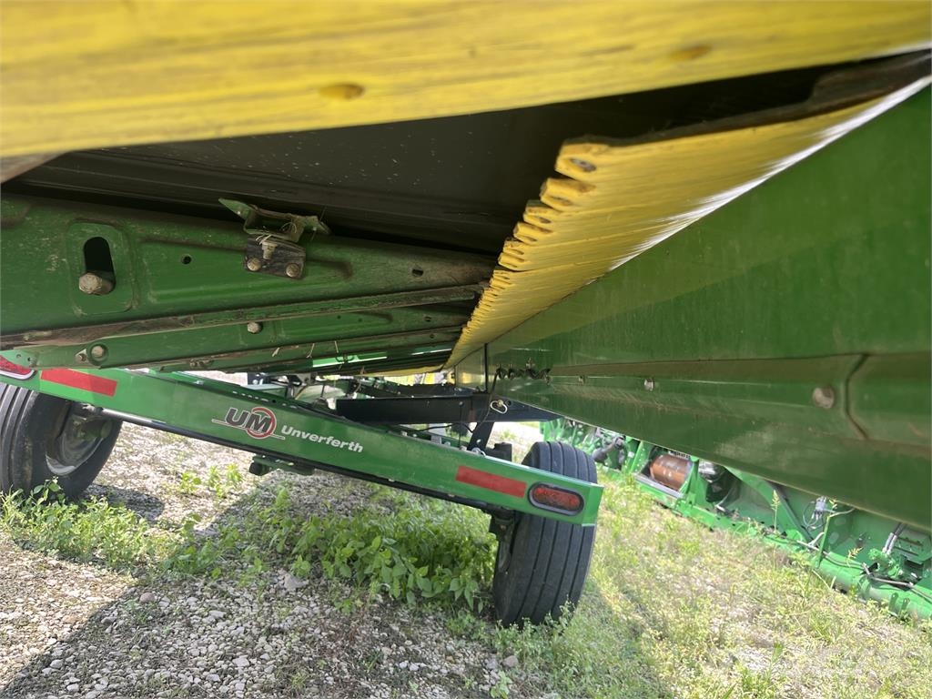 John Deere 745FD Combine harvester accessories