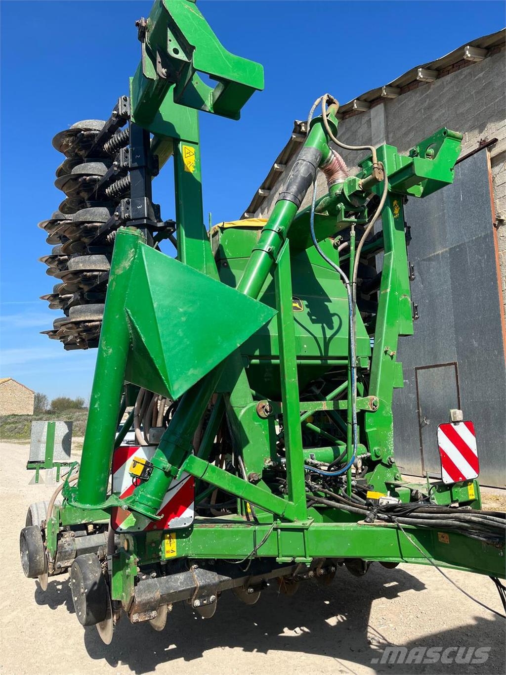 John Deere 750A Sejalnice
