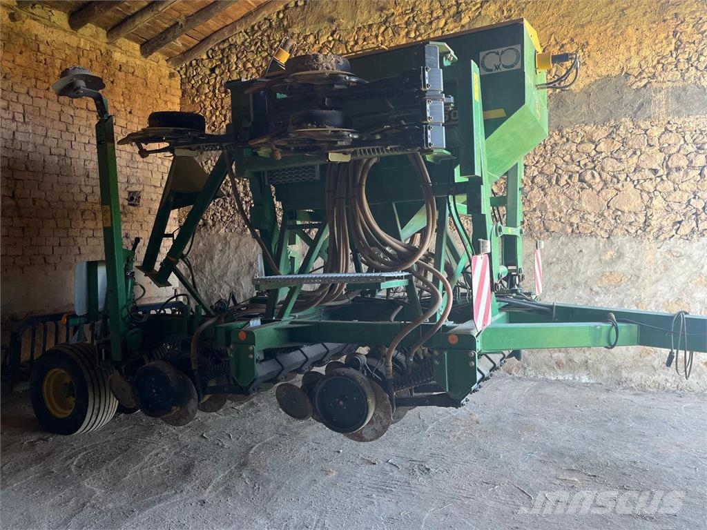 John Deere 750A Sijačice