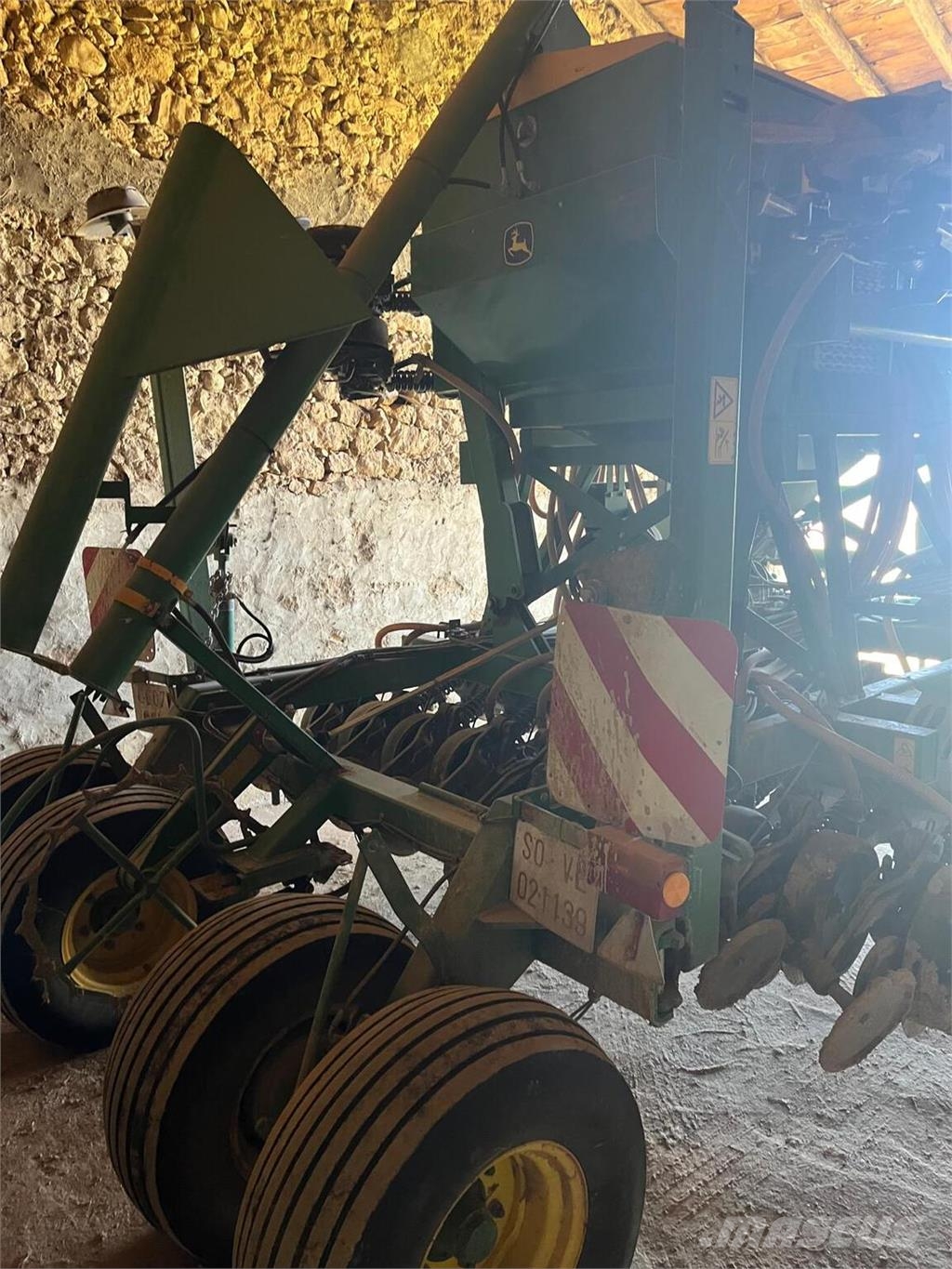John Deere 750A Sijačice