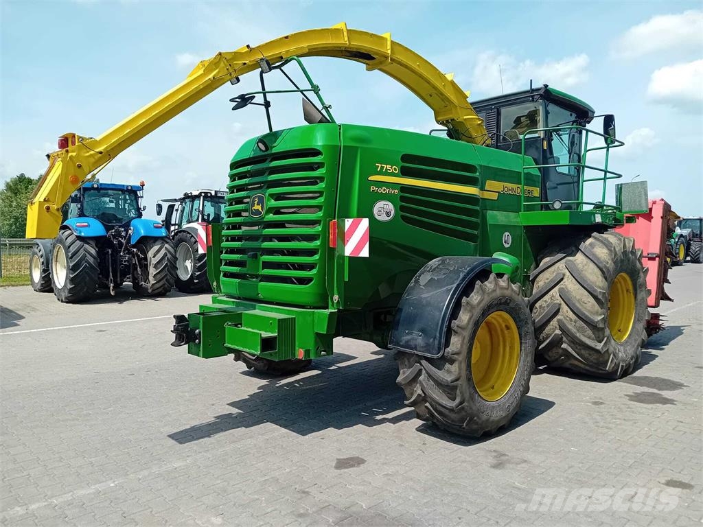 John Deere 7750 Forage harvesters