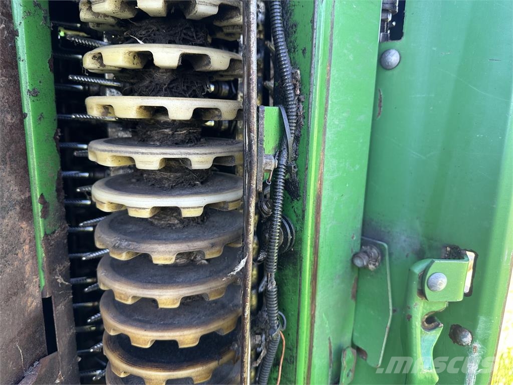 John Deere 7760 Otros equipos para cosecha