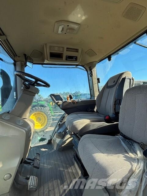 John Deere 7R 210 트랙터