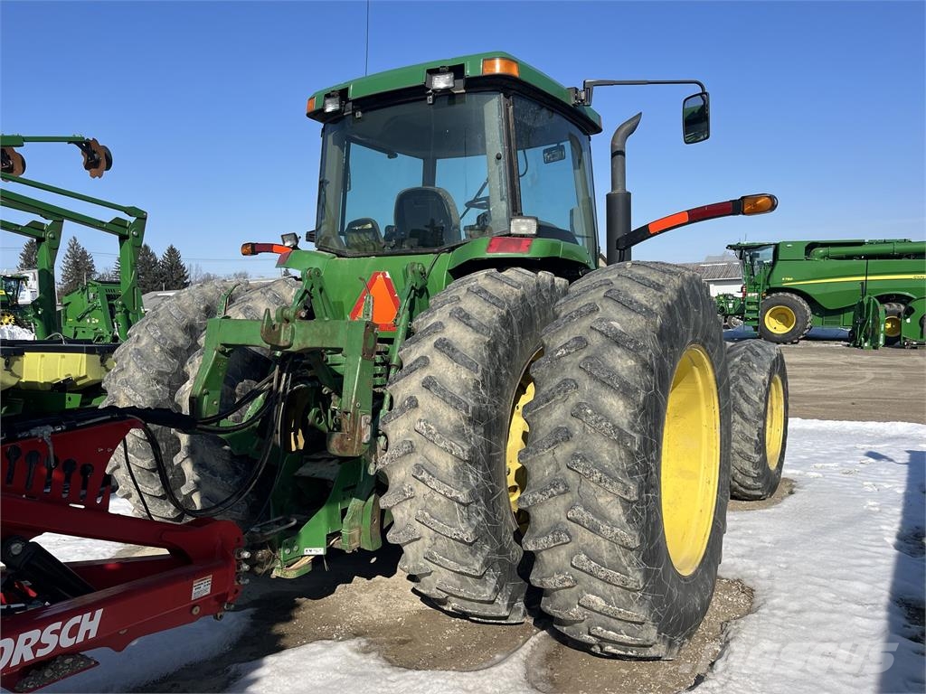 John Deere 8200 트랙터