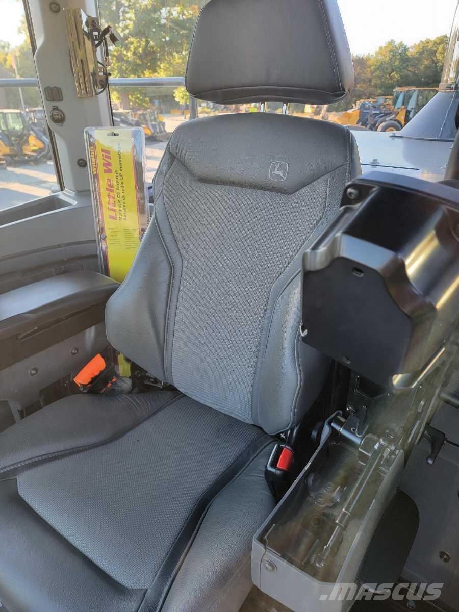 John Deere 824 P ホイールローダー・タイヤショベル