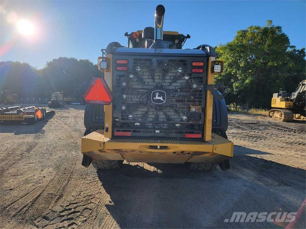 John Deere 824 P ホイールローダー・タイヤショベル