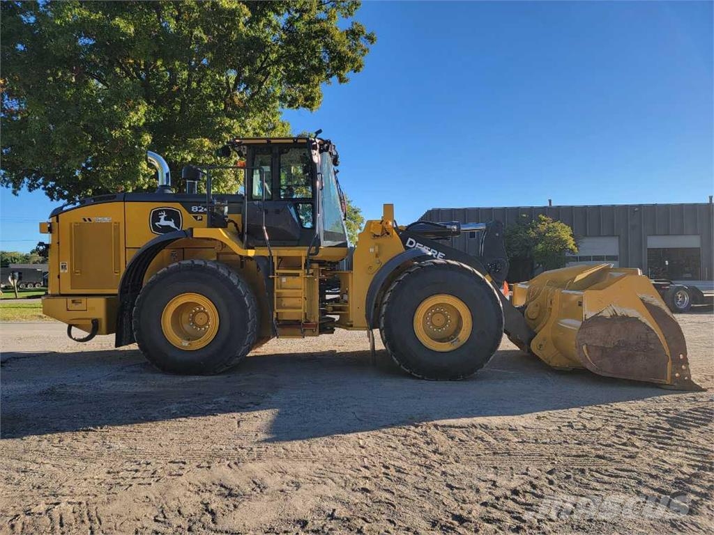 John Deere 824 P ホイールローダー・タイヤショベル