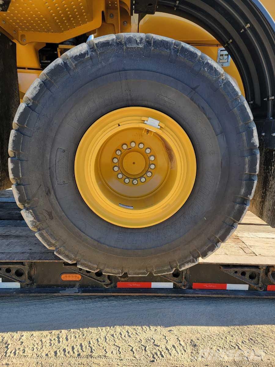 John Deere 824 P ホイールローダー・タイヤショベル
