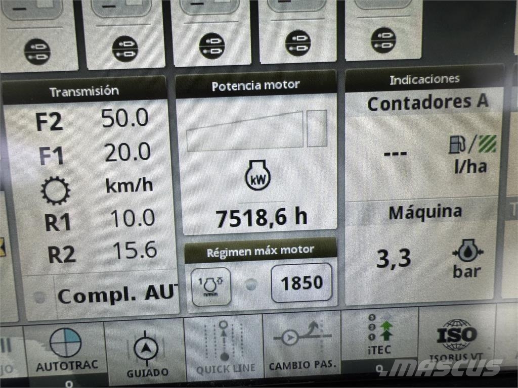 John Deere 8245R Трактори