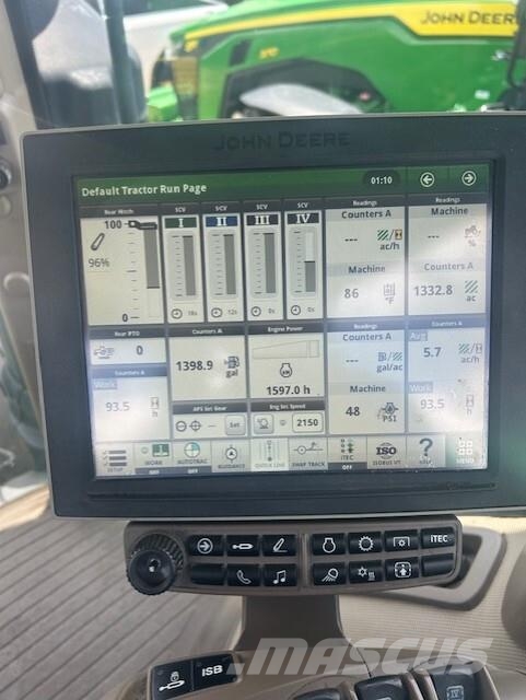 John Deere 8245R Трактори