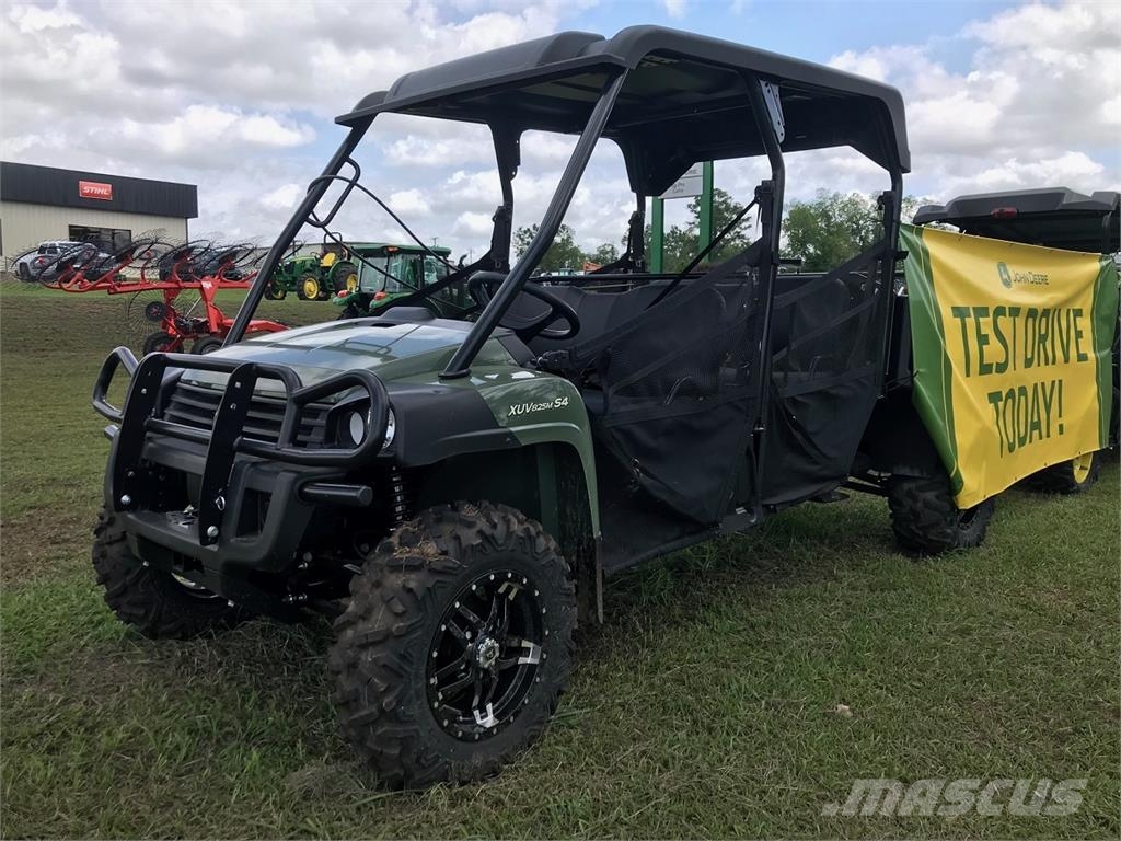 John Deere 825M S4 Pomoćni strojevi