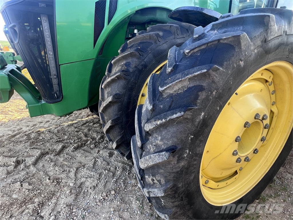 John Deere 8260R Traktoren