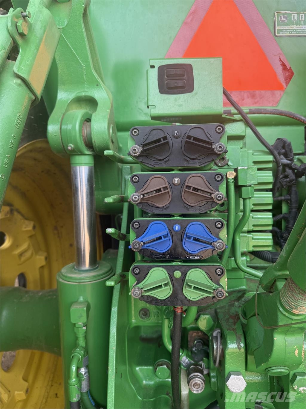 John Deere 8285R Tractors