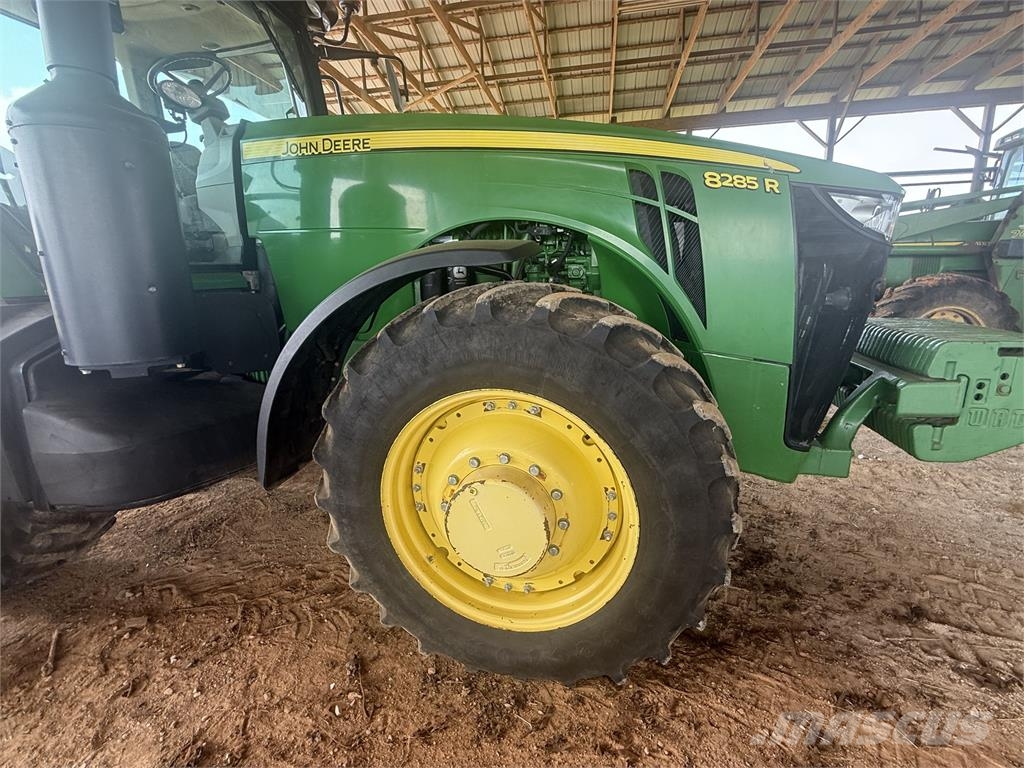 John Deere 8285R Tractors