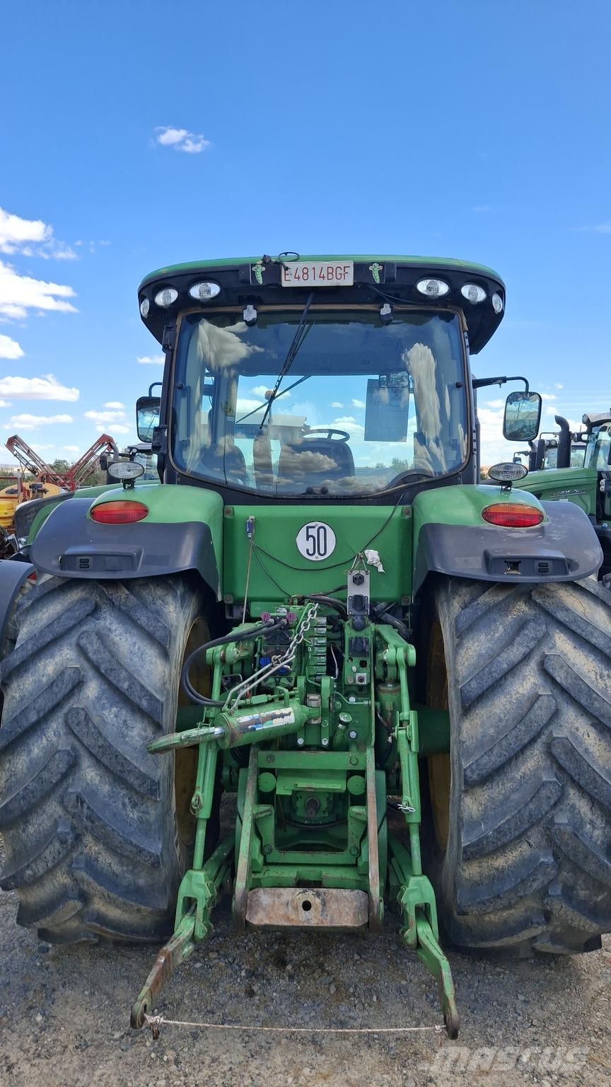 John Deere 8310R Traktori
