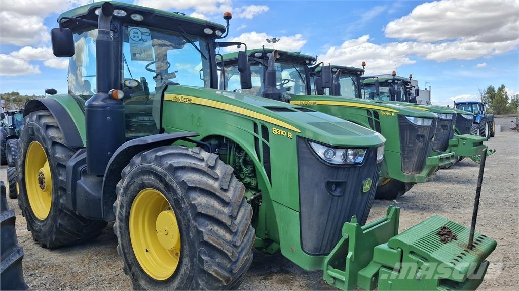 John Deere 8310R Traktori