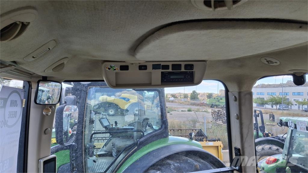 John Deere 8310R Traktori