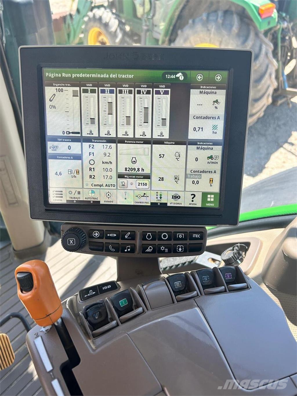 John Deere 8320R الجرارات