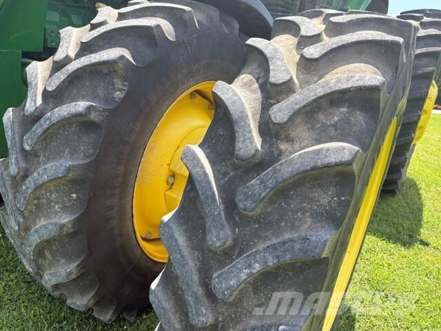 John Deere 8320R Tractors