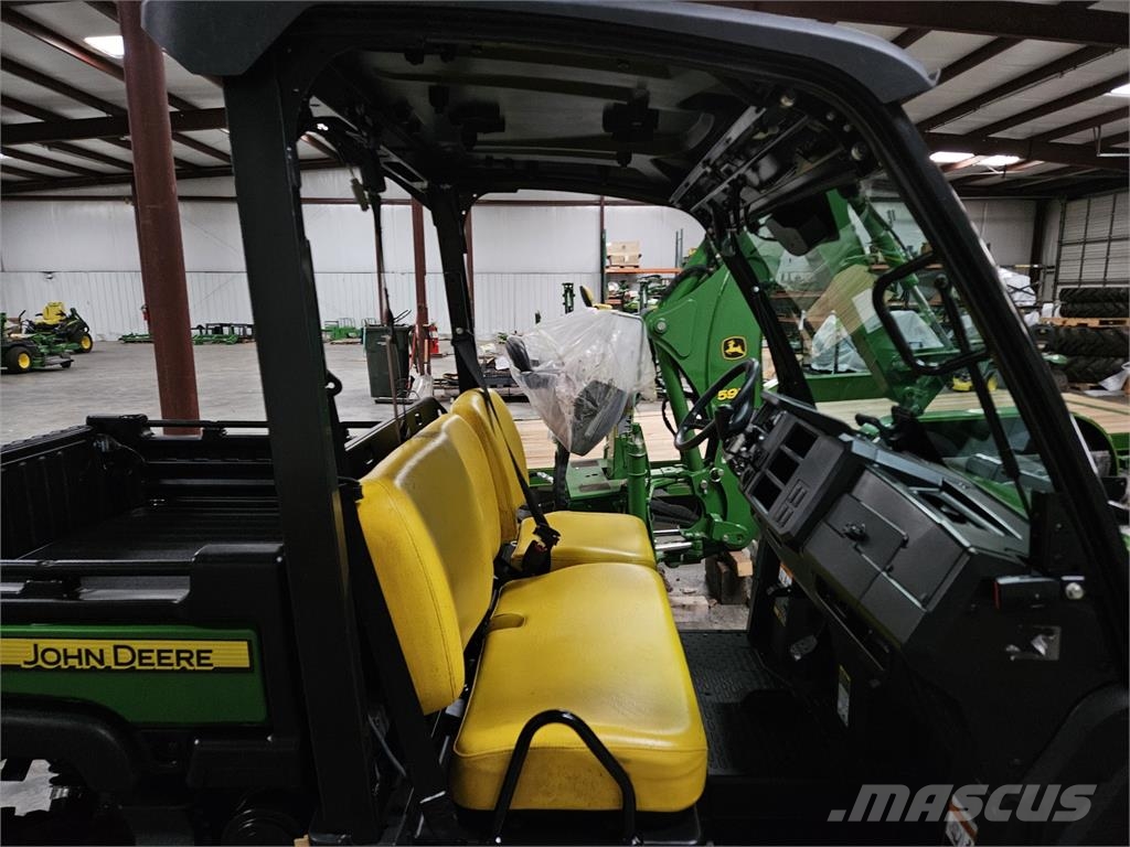 John Deere 835M Úžitkové vozne