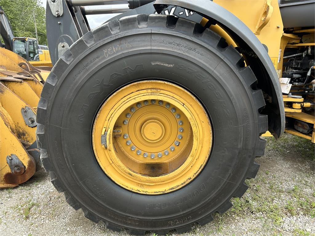 John Deere 844K-III AH Gumikerekes homlokrakodók