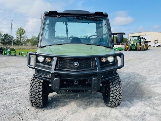 John Deere 845M HVAC Utility machines