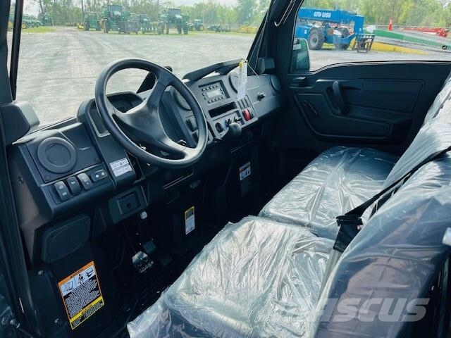 John Deere 845M HVAC Utility machines