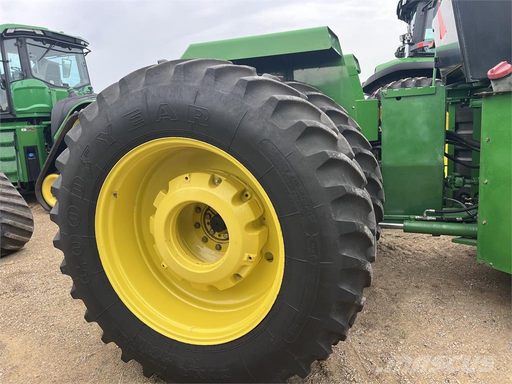John Deere 8770 Tractors
