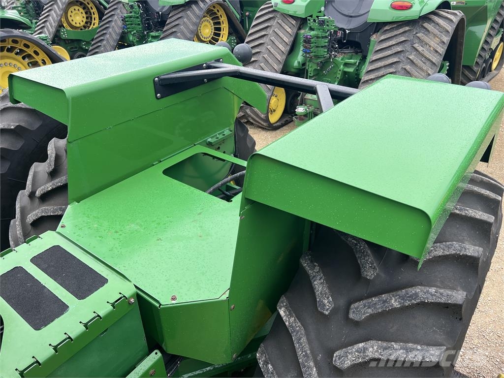 John Deere 8770 Tractors