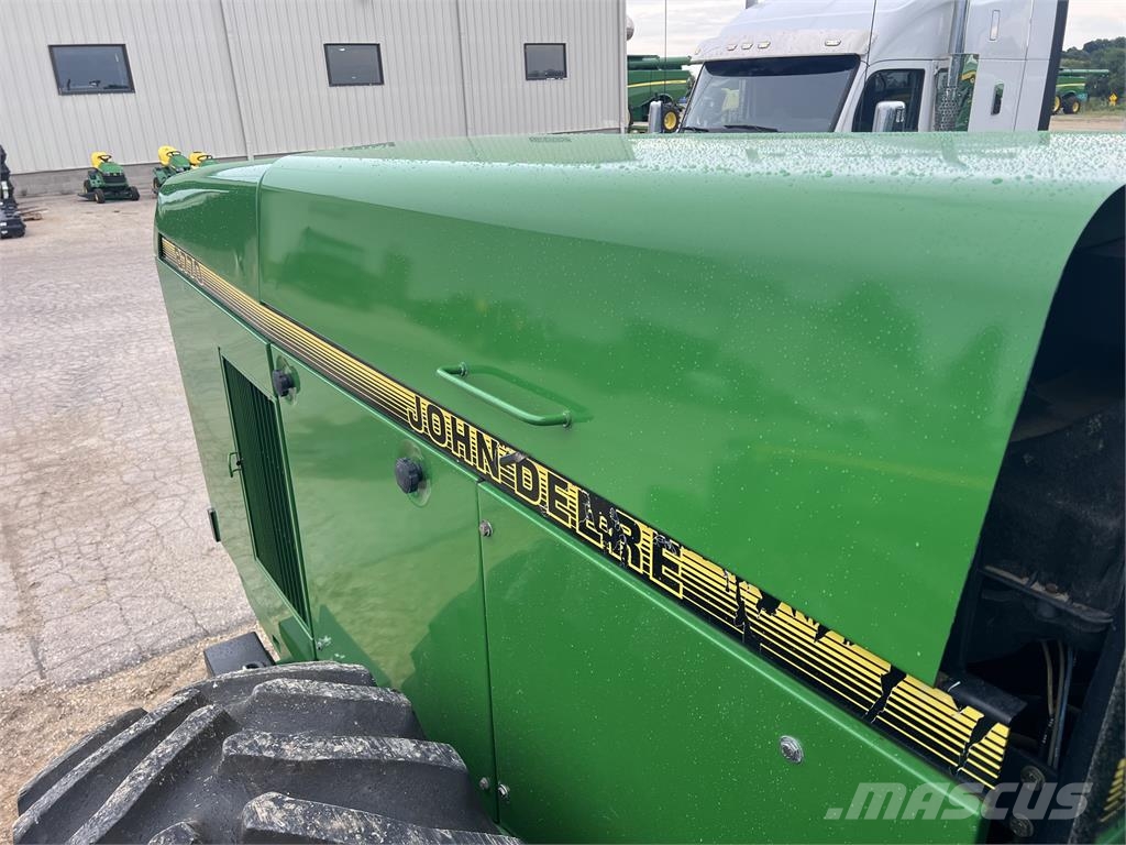John Deere 8770 Tractors
