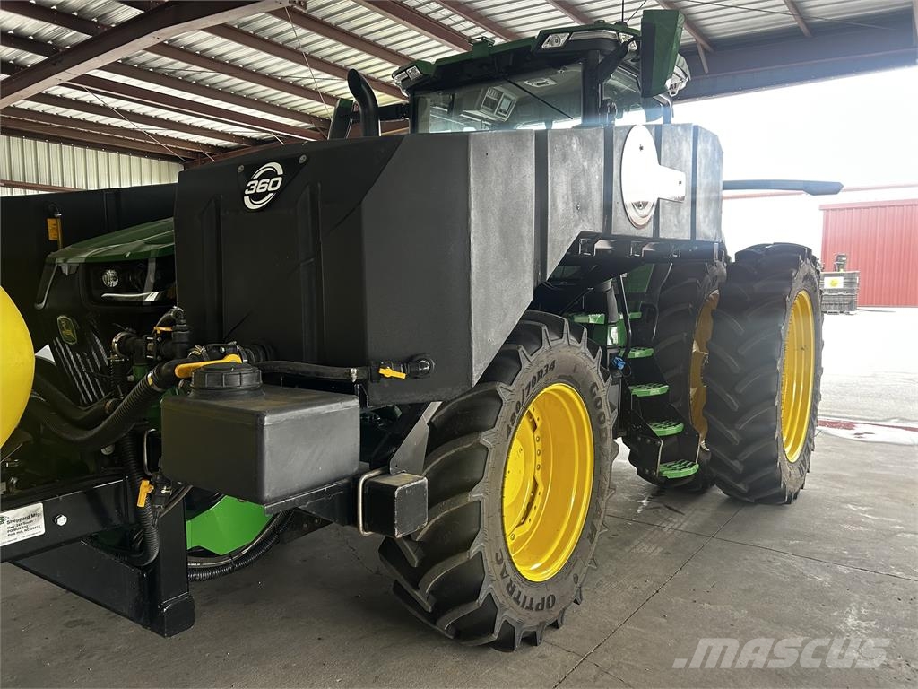 John Deere 8R 230 Трактори