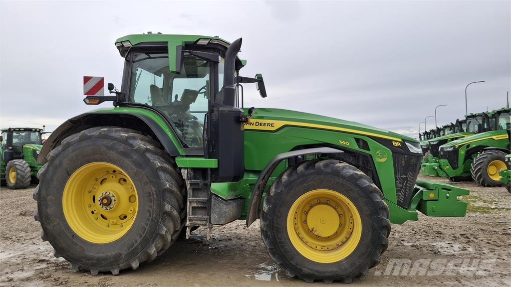 John Deere 8R 340 Трактори