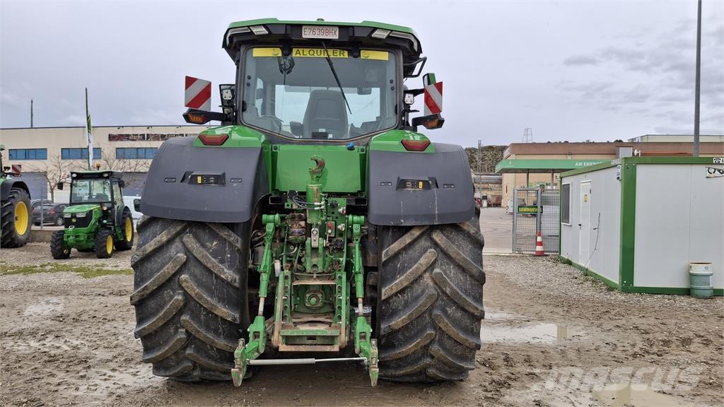 John Deere 8R 340 Трактори