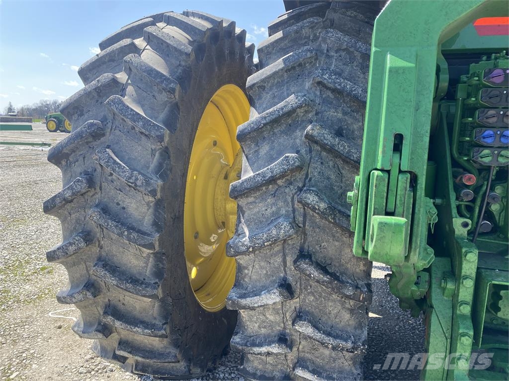 John Deere 8R 370 트랙터