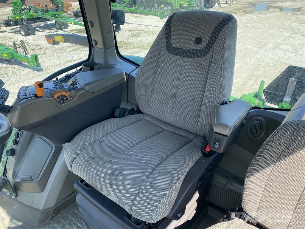 John Deere 8R 370 트랙터