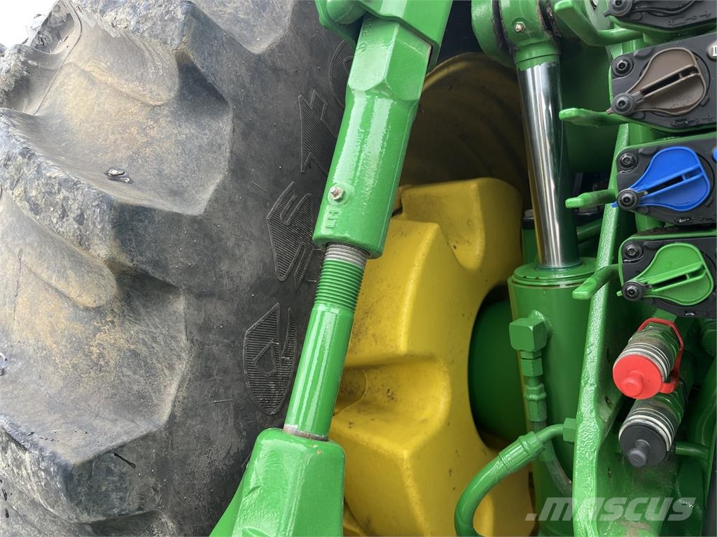 John Deere 8R 340 Трактори