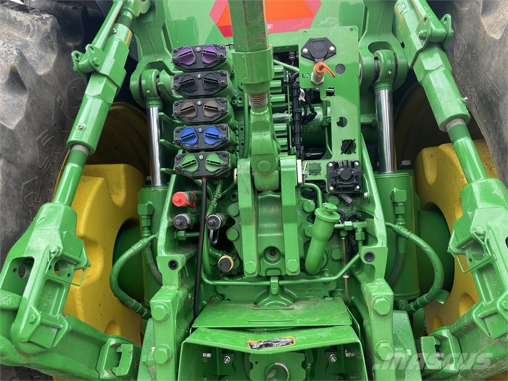 John Deere 8R 340 Трактори