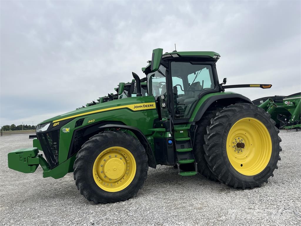 John Deere 8R 340 Traktoren