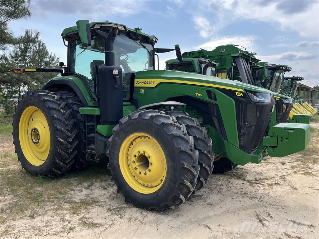 John Deere 8R 370 Traktoren