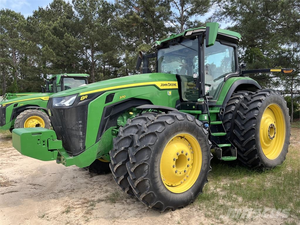 John Deere 8R 370 Traktoren