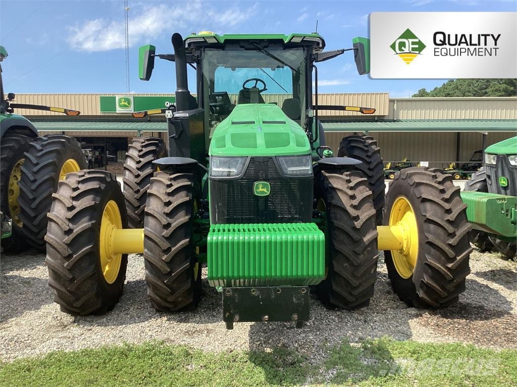 John Deere 8R 310 Traktory