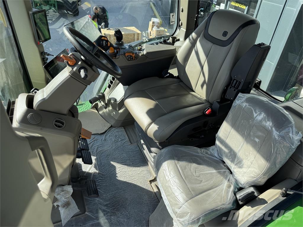 John Deere 8R 340 Tractors