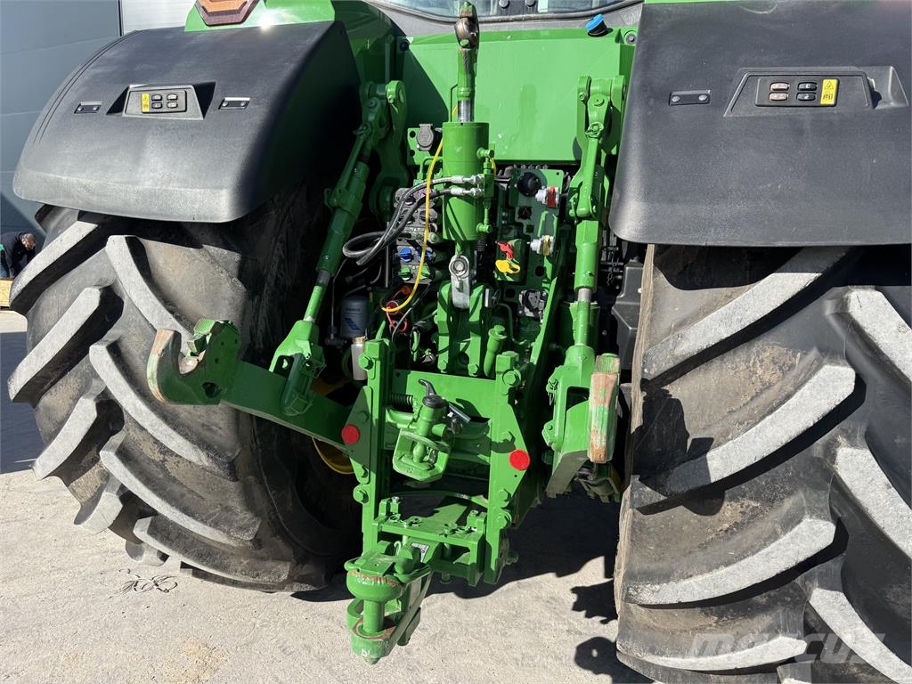John Deere 8R 340 Tractors