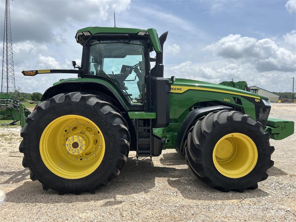 John Deere 8R 340 Traktoren