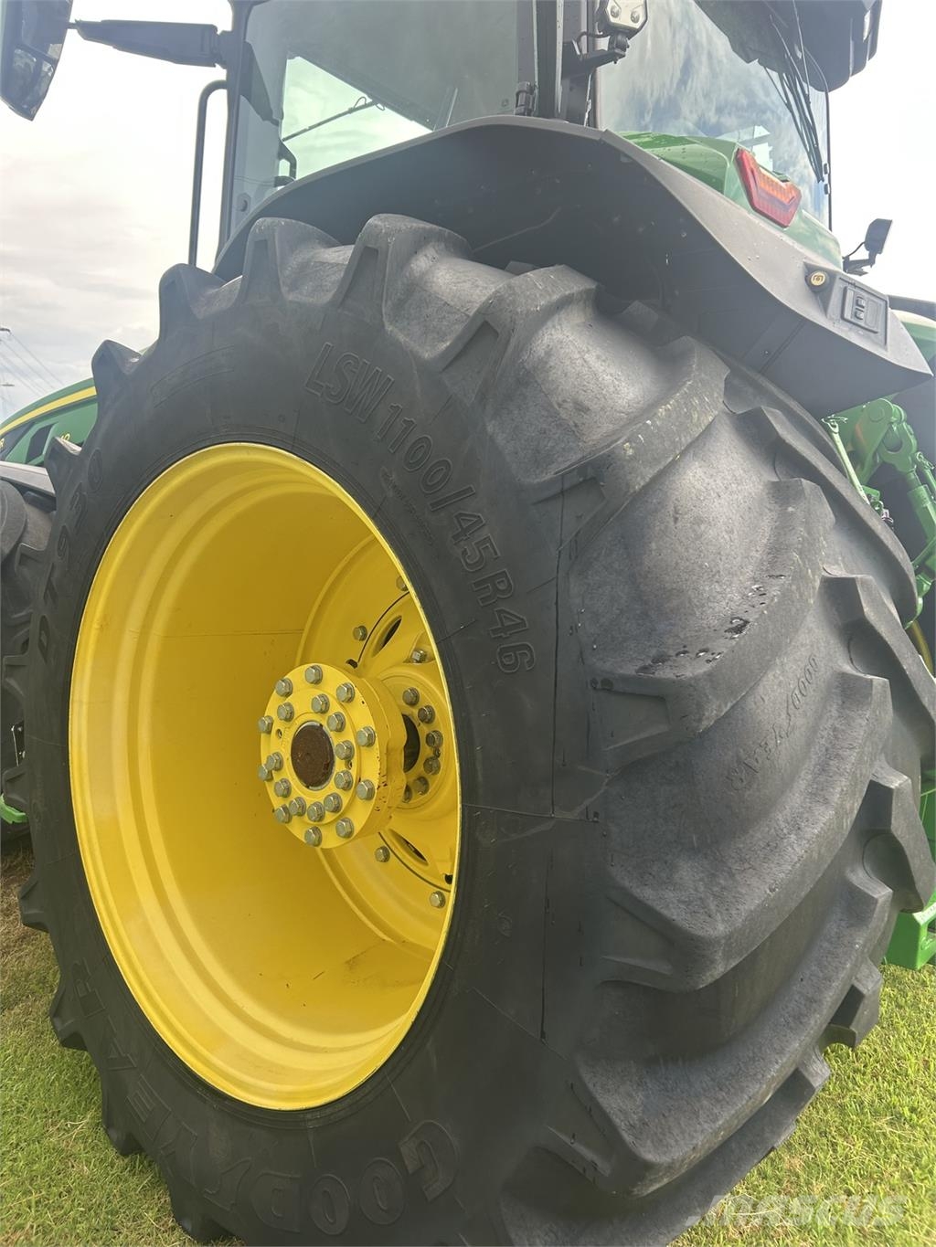 John Deere 8R 340 Traktoren