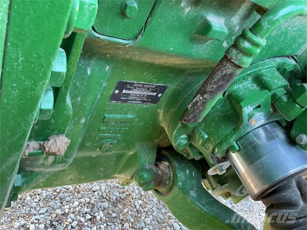 John Deere 8R 310 Трактори