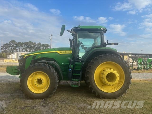 John Deere 8R 370 الجرارات